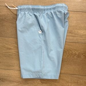 Tommy Bahama Youth Boys Light Blue Active Drawstring Shorts, size L 10/12, NWOT